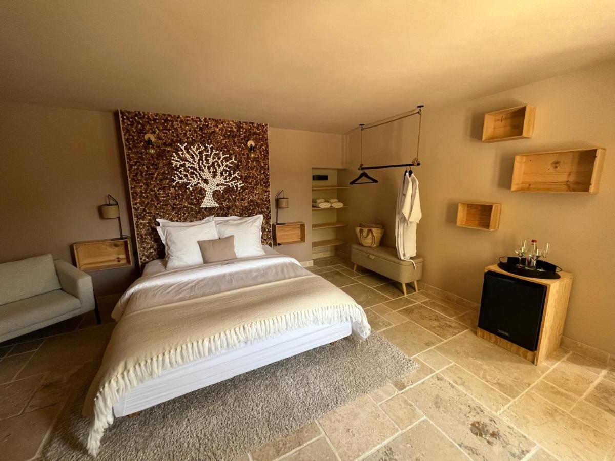 Bed and Breakfast Domaine De La Citerne Nans-les-Pins Exterior foto