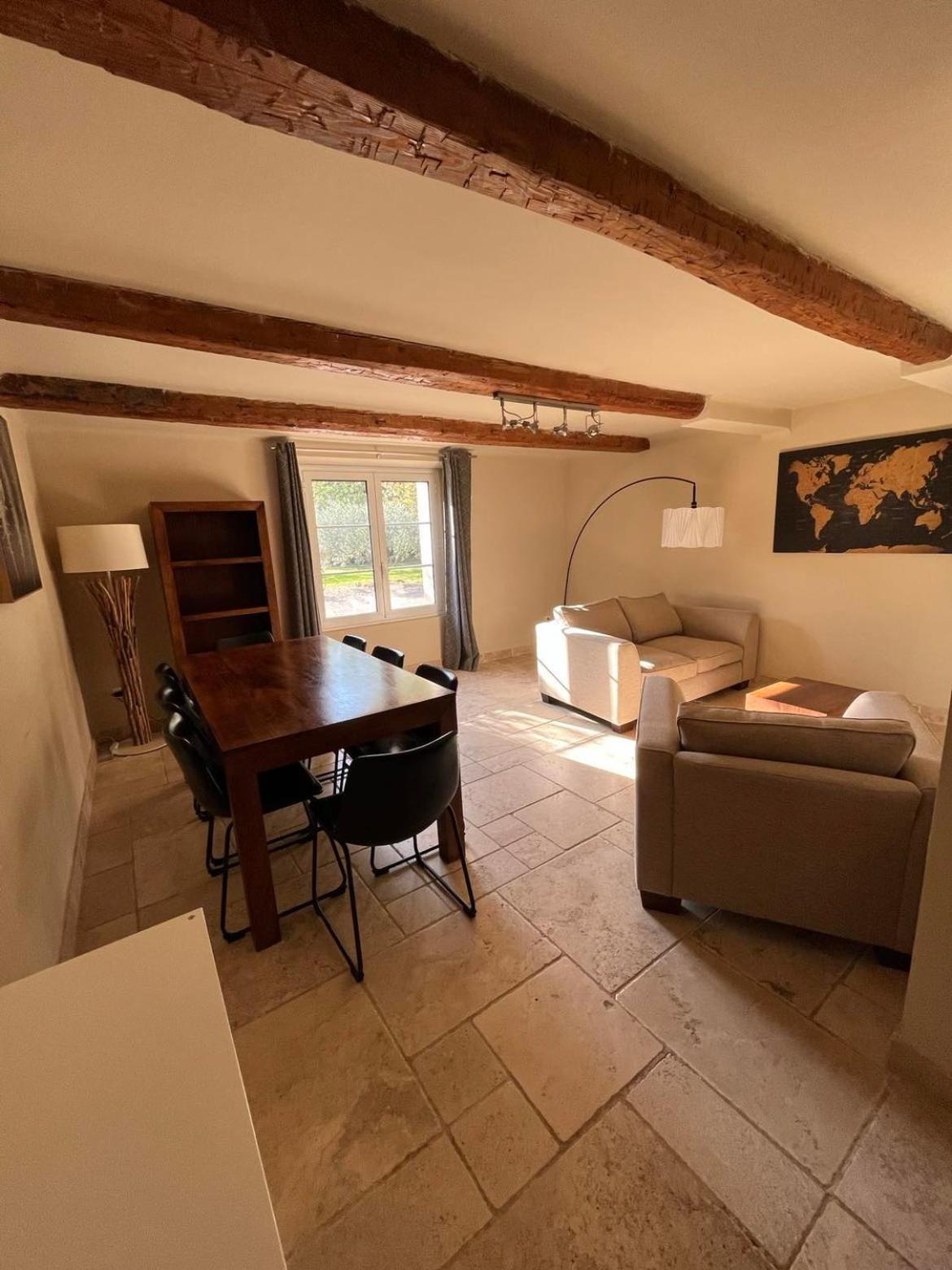 Bed and Breakfast Domaine De La Citerne Nans-les-Pins Habitación foto